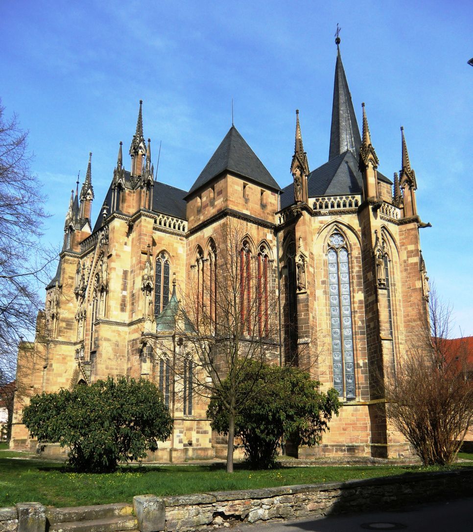 Kultur retten: GlücksSpirale unterstützt Stiftskirchen-Sanierung