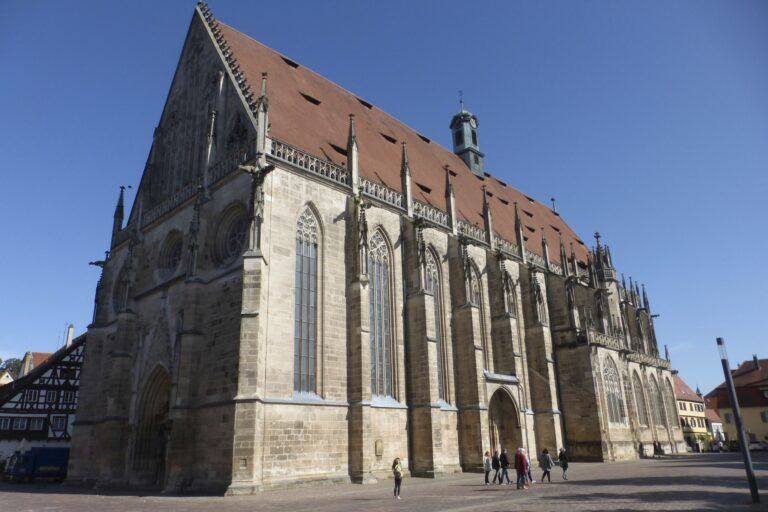 BW_Schwaebisch_Gmuend_Heilig-Kreuz_Muenster_Wegner_12698__2_-768x512.jpg