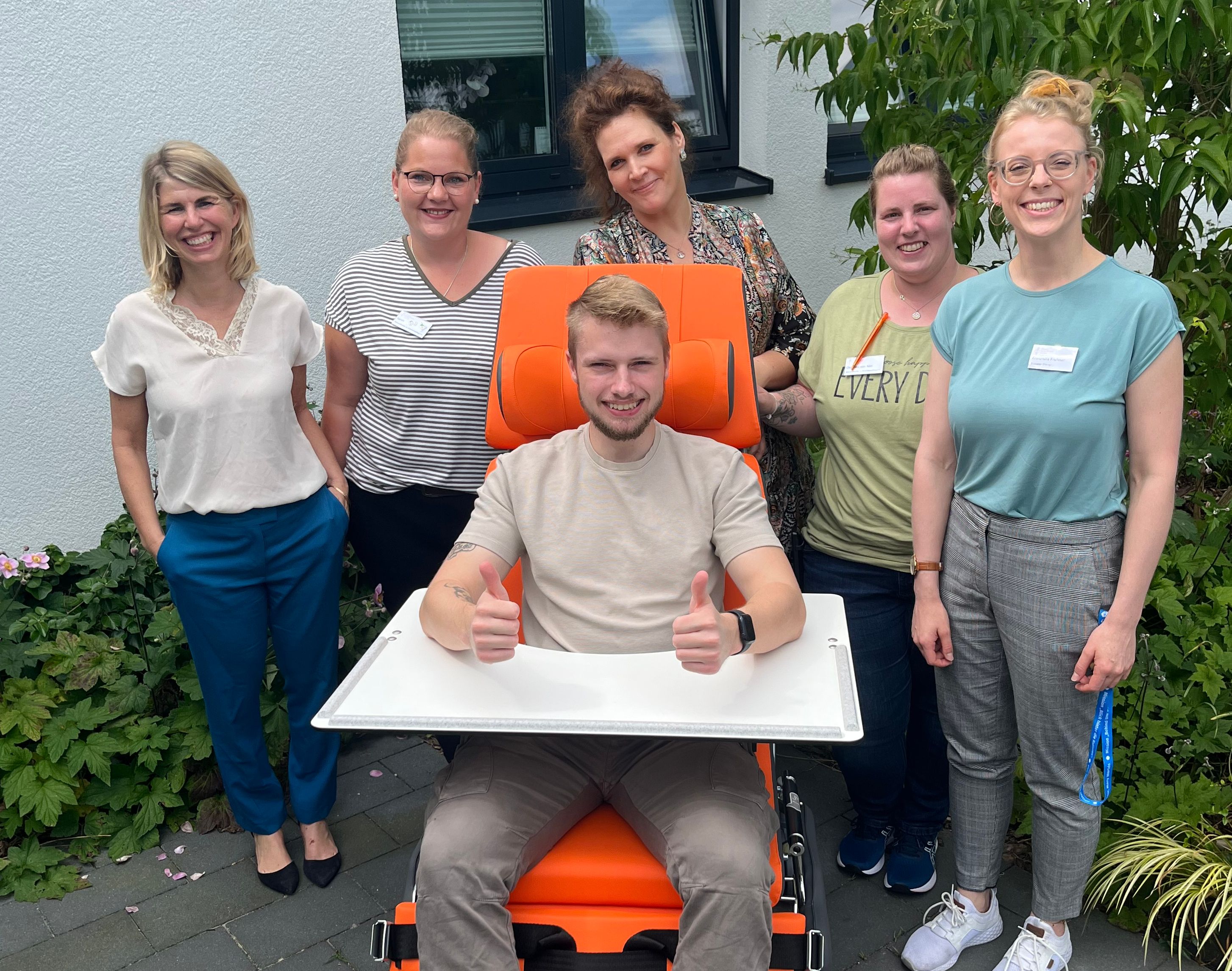 Ottfried macht mobil: Neuer Pflegestuhl für das Hospiz Zum Guten Hirten