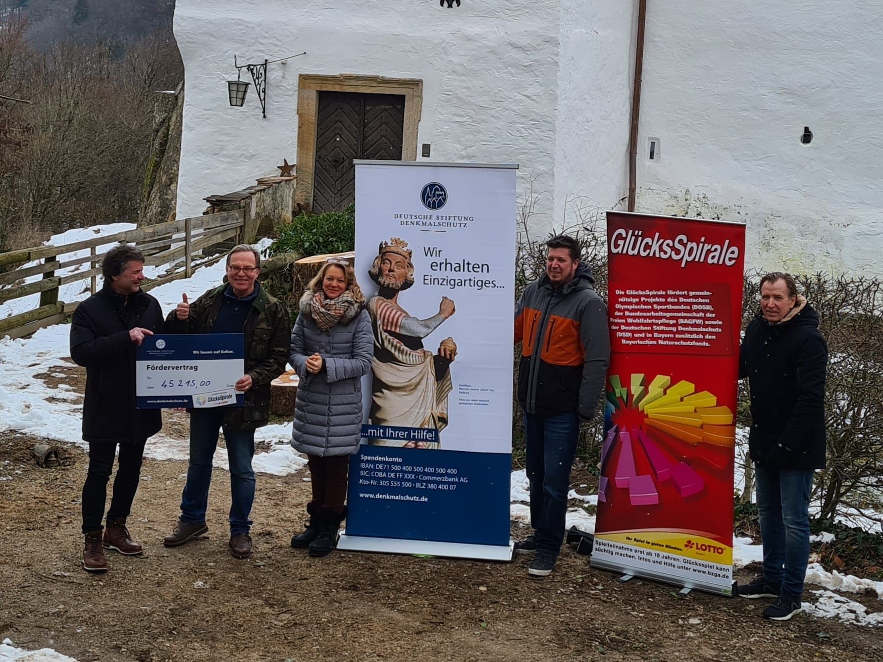 Restaurierung der Schlossbrücke von Schloss Hundshaupten in Egloffstein