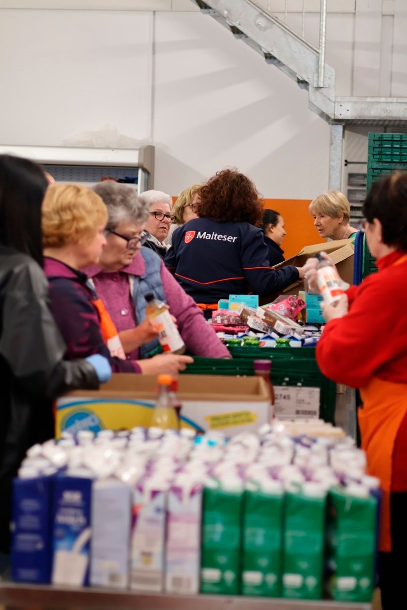 Tafel Straubing 2023- Webqualität_Julia Habben, Malteser.jpg