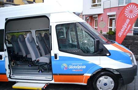 Ein Bus, der Freiheit schafft – rollstuhlgerechte Mobilität für St. Elisabeth & St. Suitbertus